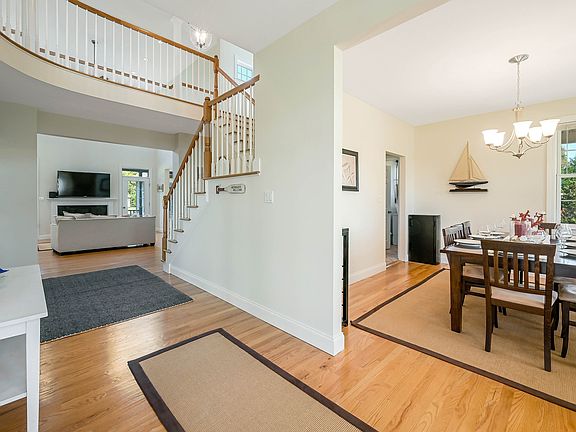 5th image of 180 Summit Ln