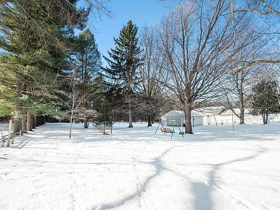 4th image of 105 Crosby Dr