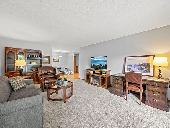 2nd image of 4 Pine Tree Dr APT 218