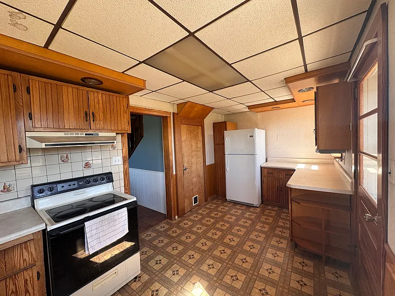 360 Chrome Rd — Photo 8