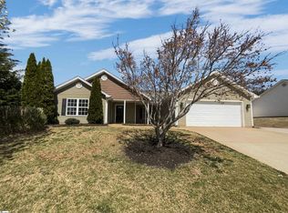 112 Care Ln, Greer, SC 29651