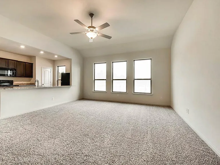 2023 Madison Dr — Photo 4