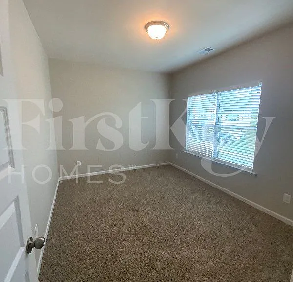 190 Malbone St SW — Photo 8