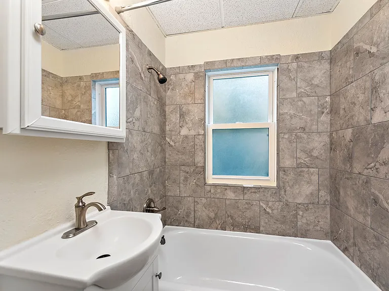 4908 Brookside Blvd — Photo 22
