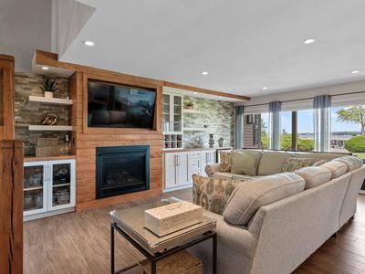 1722 Milwaukee STREET, City of delafield, WI, 53018