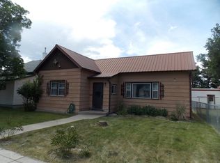 312 W Evelyn St, Lewistown, MT 59457