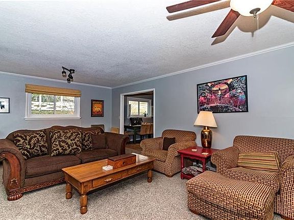 4th image of 1744 N Greenvalley Ave