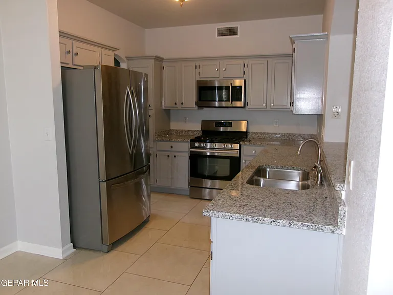 304 Alex Nicholas Ct — Photo 9