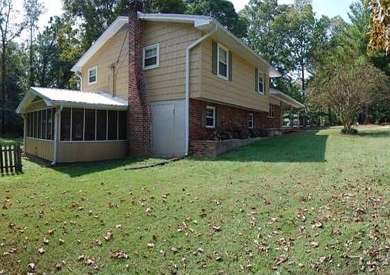 1st image of 2512 Robin Hood Dr SE