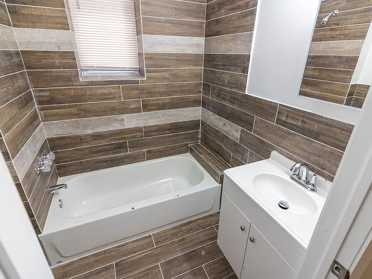 6709 Ogontz Ave — Photo 5