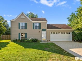 4 Chafe Ct, New Berlin, IL 62670