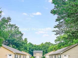 512 Saint Mark Rd APT C, Taylors, SC 29687