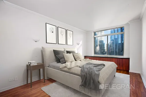 Sold by (Legacy) Elegran | media 18