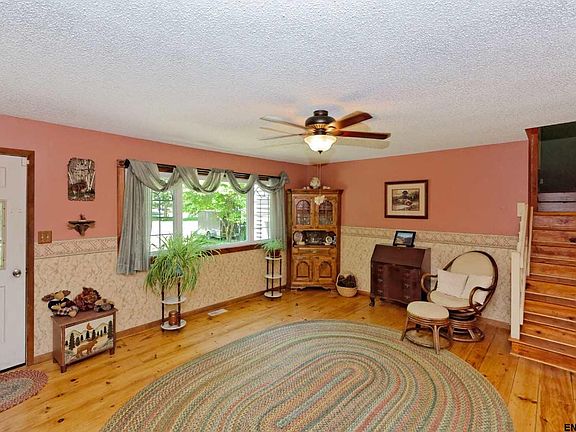 5th image of 222 Blackbird Ln