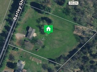 1135 Barley Sheaf Rd, Flemington, NJ 08822