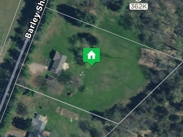 1135 Barley Sheaf Rd, Flemington, NJ 08822