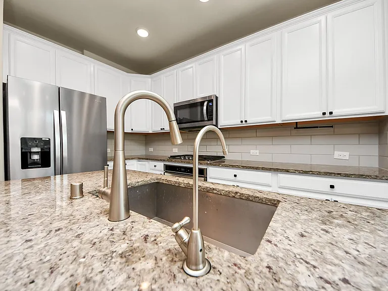 3111 Dakota Falls Dr — Photo 28