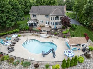 322 Paxton Way, Glastonbury, CT 06033