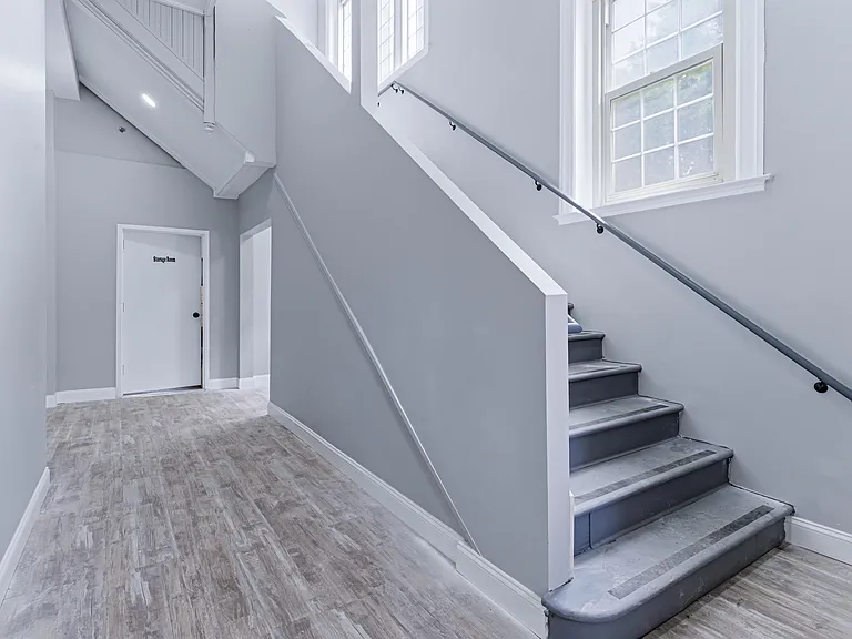 387 Broad St #4 — Photo 7