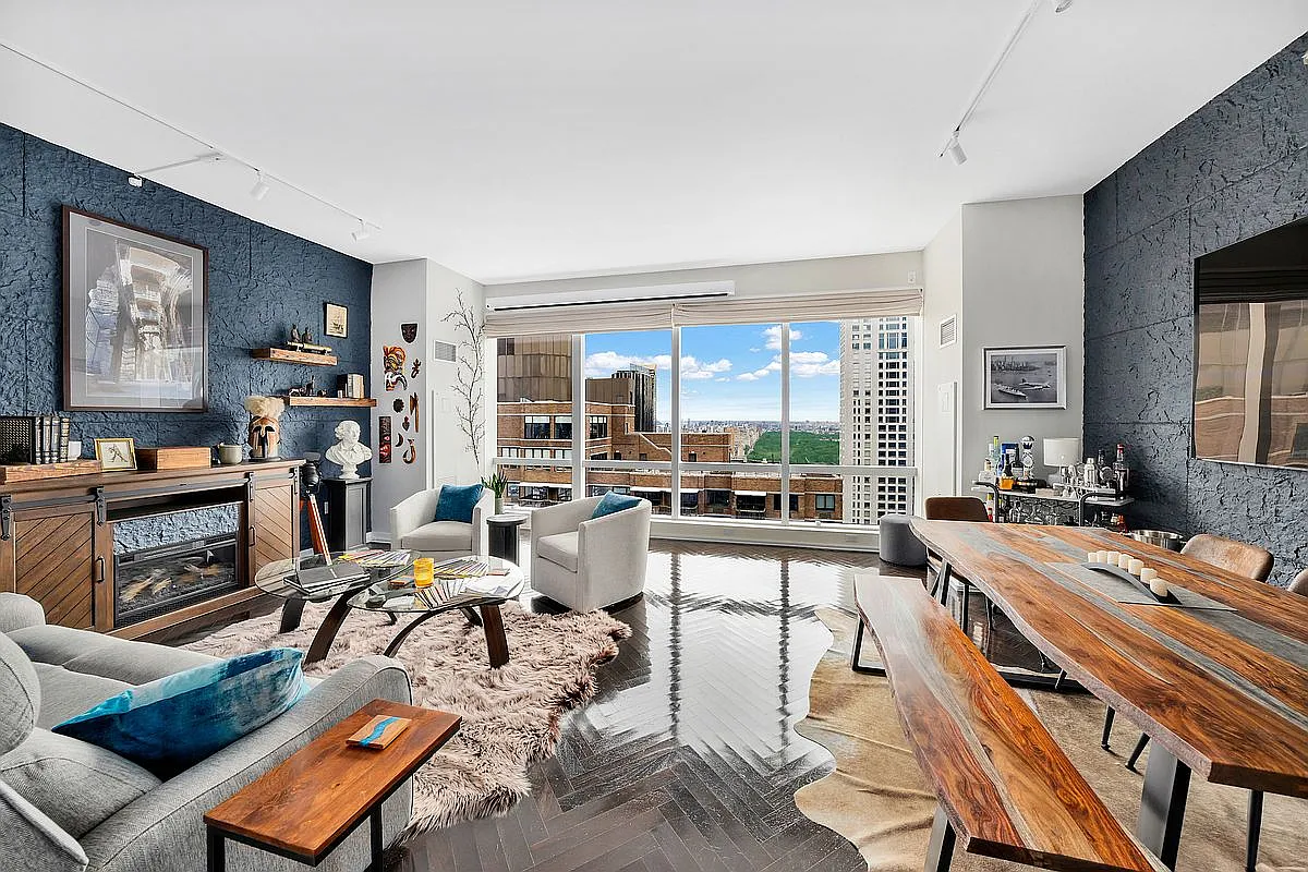 230 W 56th St APT 54F photo 1