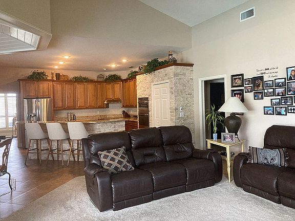 5th image of 5387 Shoreline Cir