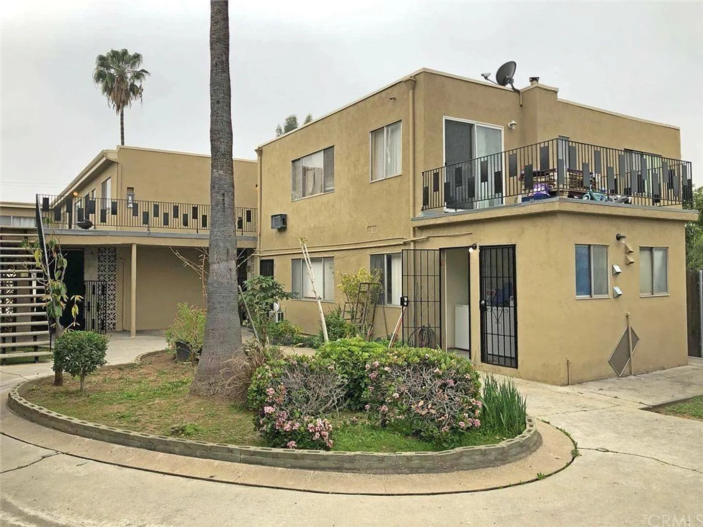 225 W. Palmetto Dr — Photo 2