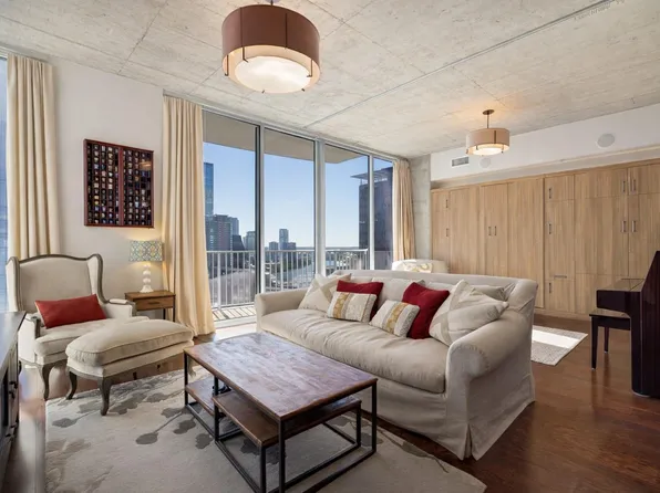 360 Nueces St APT 2509, Austin, TX 78701