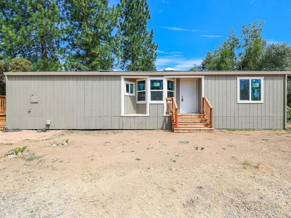 45077 Graceway Dr, Ahwahnee, CA 93601