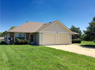 107 SE 1161st Rd, Knob Noster, MO 65336