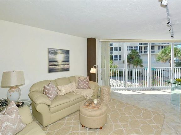 3rd image of 1770 Benjamin Franklin Dr APT 104