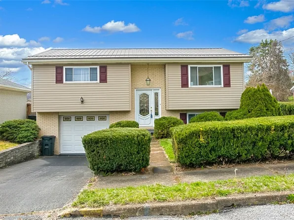 10 Maple St, Roscoe, PA 15477