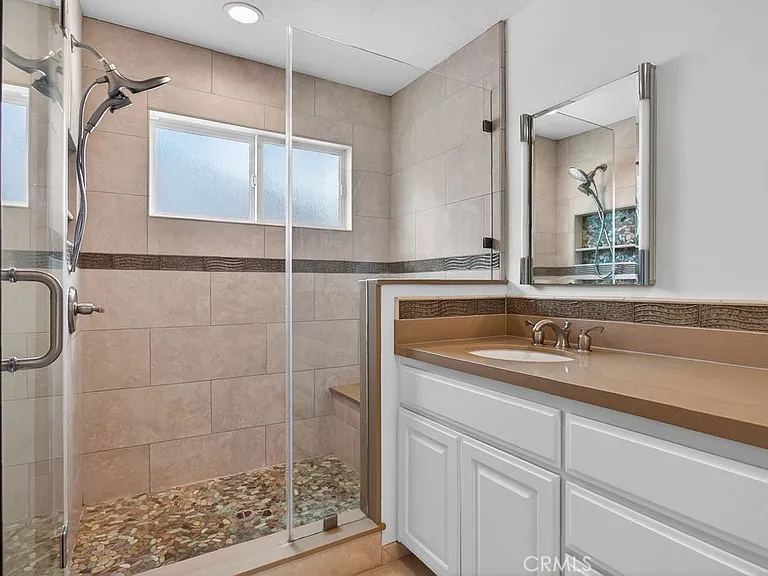720 Emerald Bay — Photo 27