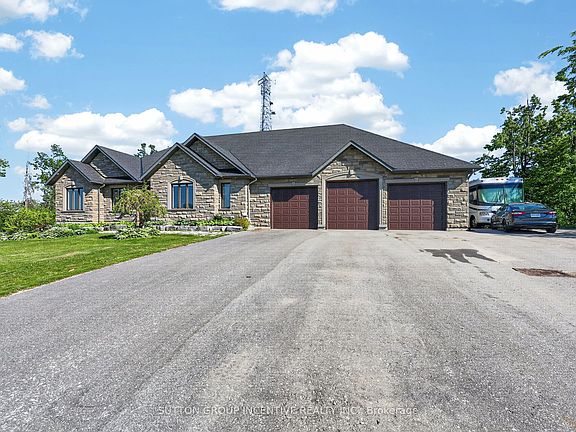 4th image of 15 Caldwell Dr