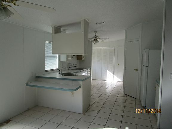 4th image of 1000 Walker St Lot 401