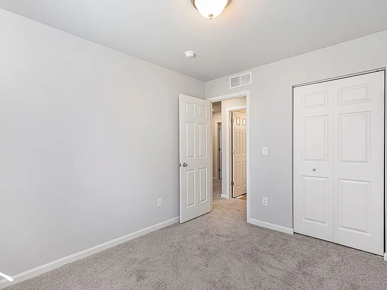 934 Maple Ave — Photo 14