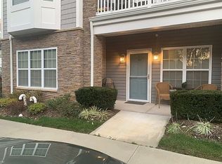 52 Clubhouse Cir, Melville, NY 11747