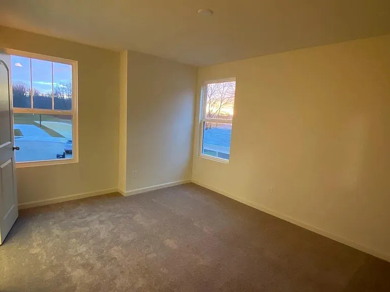 15302 Gilmour Ct — Photo 9