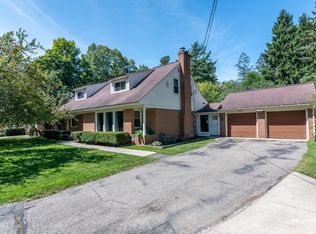 113 Worcester Dr NE, Grand Rapids, MI 49503