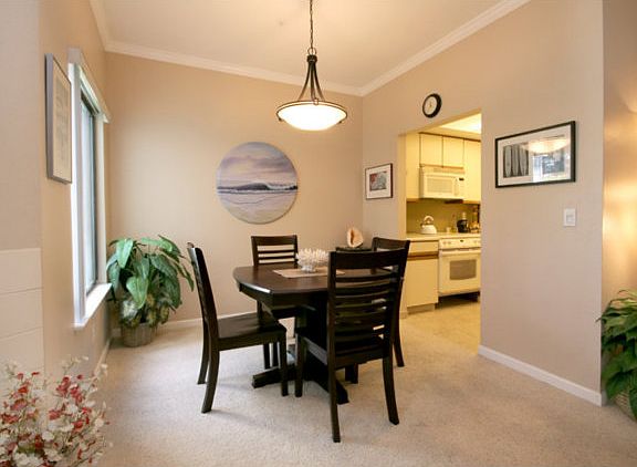 5th image of 2601 Willowbrook Ln Unit 5