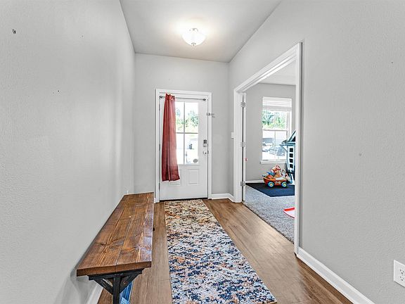 3rd image of 8259 Fairlane Dr