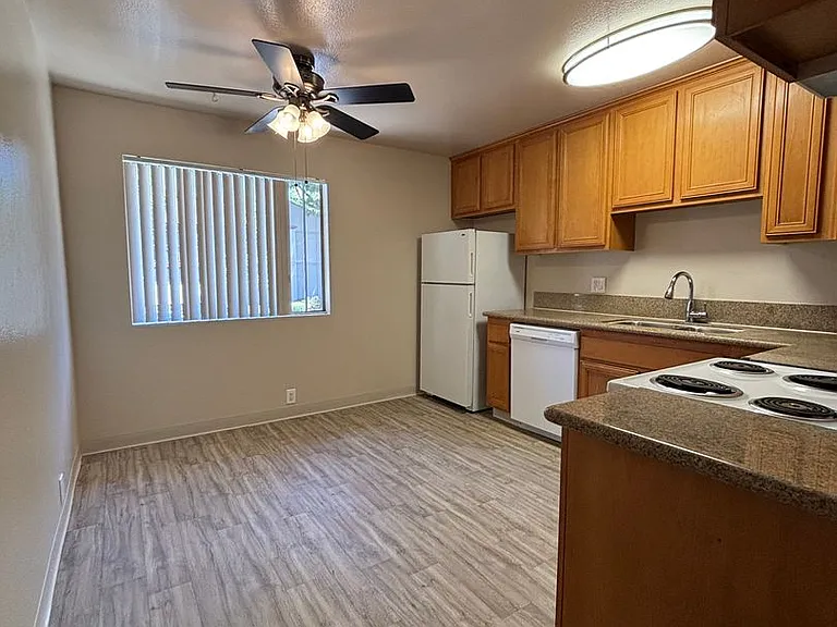 Adobe Falls Investors, LLC — Photo 12