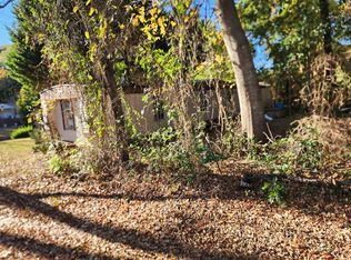 51 Pine Ridge Rd, Spartanburg, SC 29302