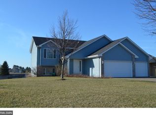 1003 Isanti Pkwy, Isanti, MN 55040