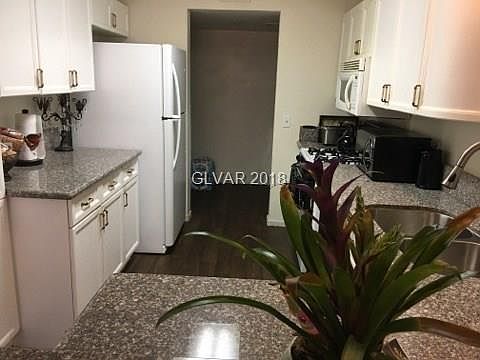 3rd image of 8437 Indigo Sky Ave