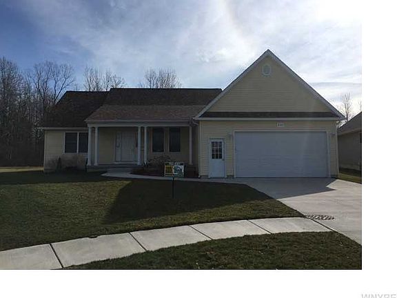2nd image of 868 Daigler Dr