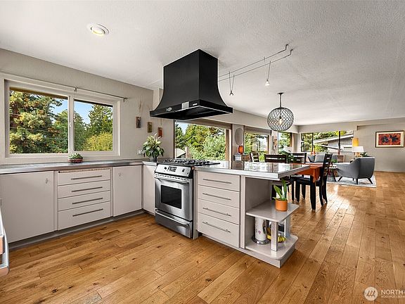 2nd image of 8814 Earl Avenue NW