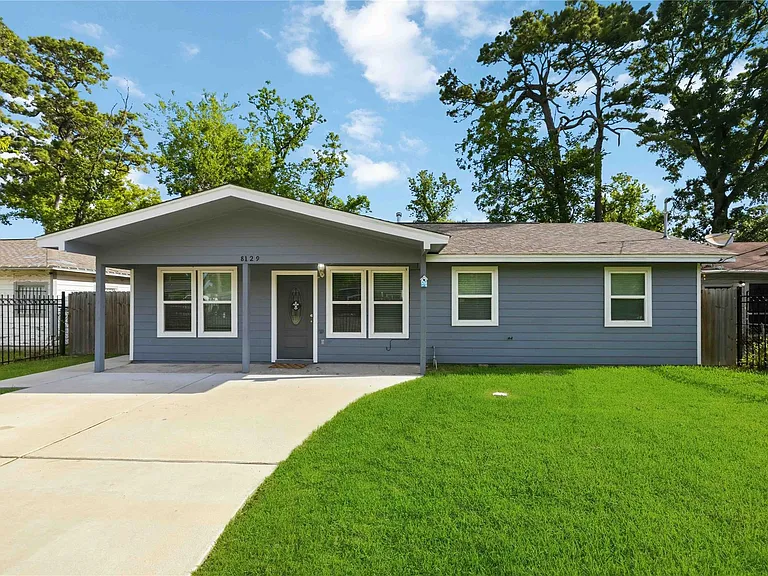 8129 Linda Vista Rd — Photo 1