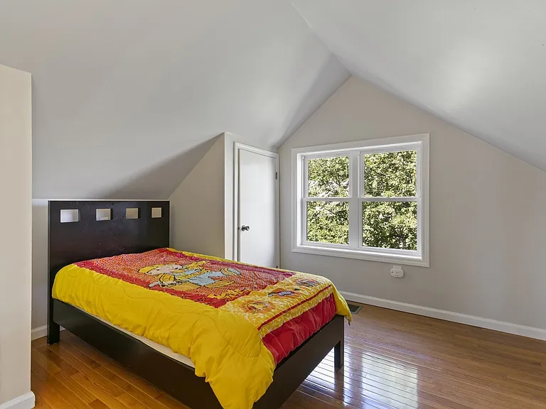 8 Locust Ln #4 — Photo 30