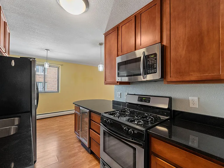 3120 Hennepin Ave #205 — Photo 7