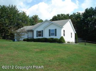 2260 Suburban Ln, Effort, PA 18330